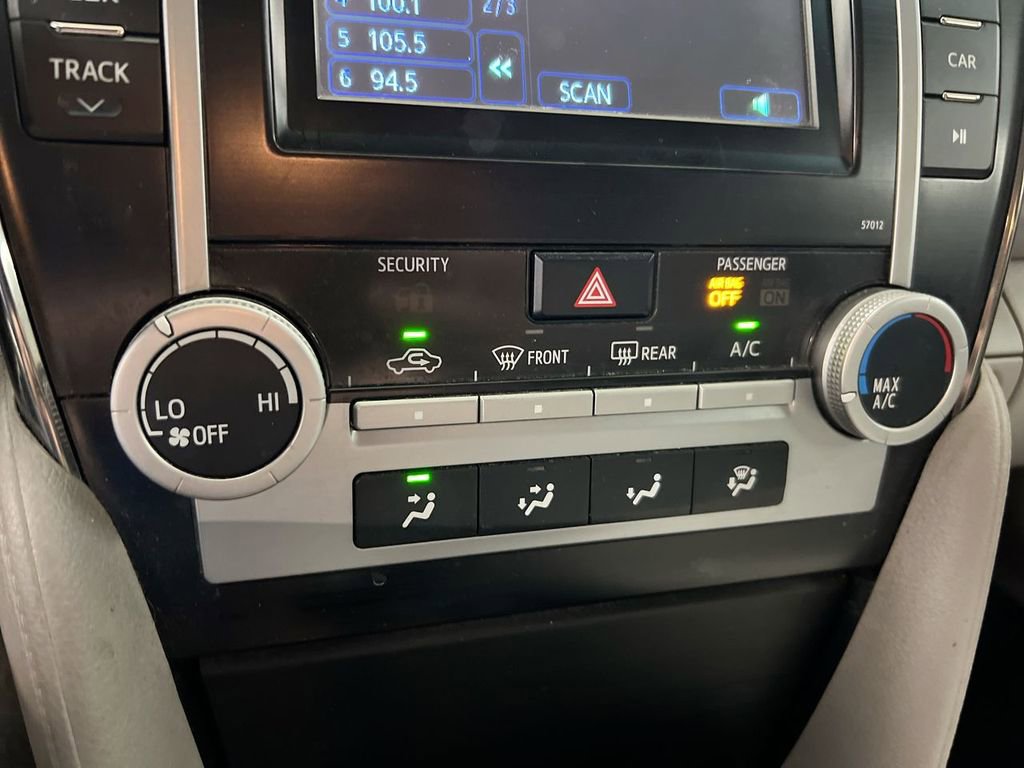 Used 2012 Toyota Camry LE FWD image 15