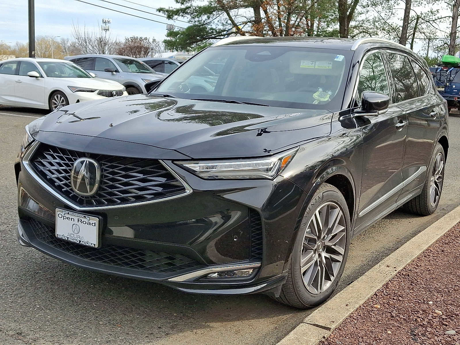 Certified 2025 Acura MDX SH-AWD w/ Advance Package image 3