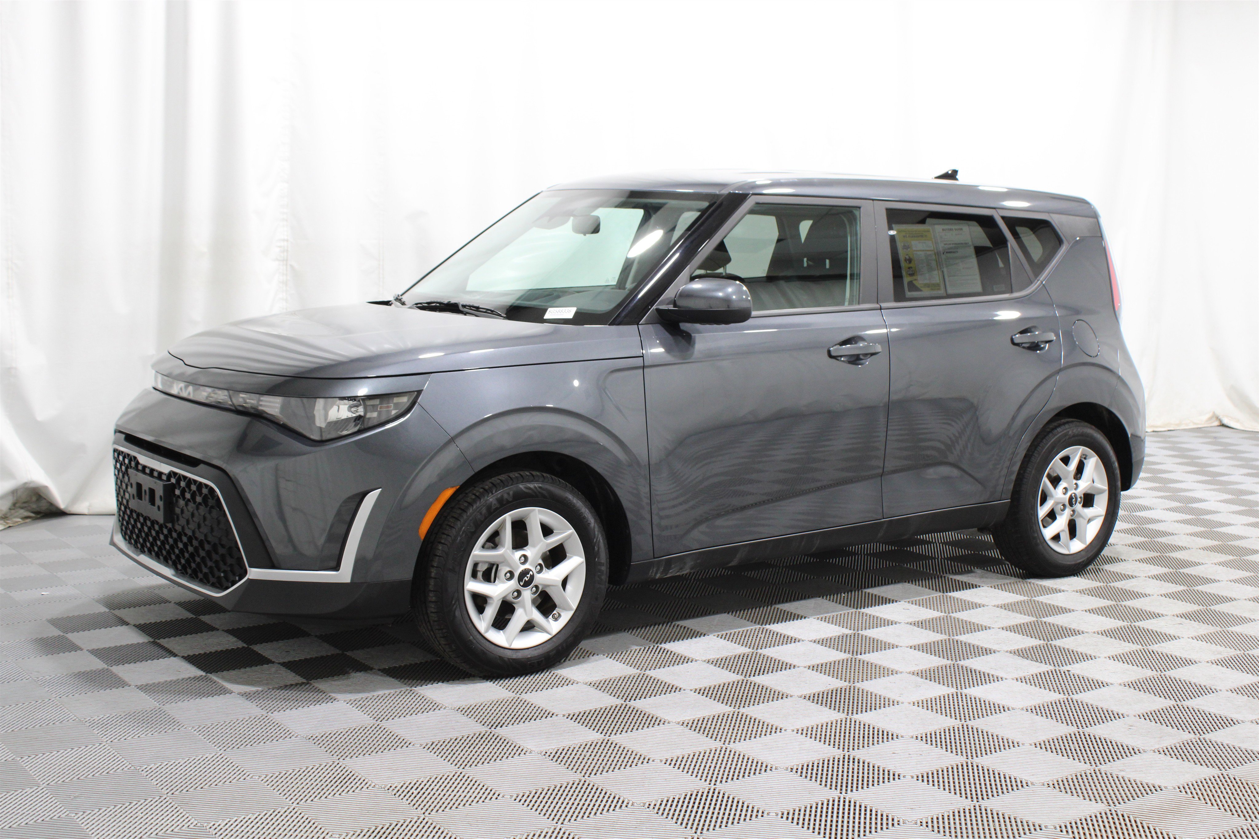 Used 2023 Kia Soul LX w/ Option Group 015 image 32