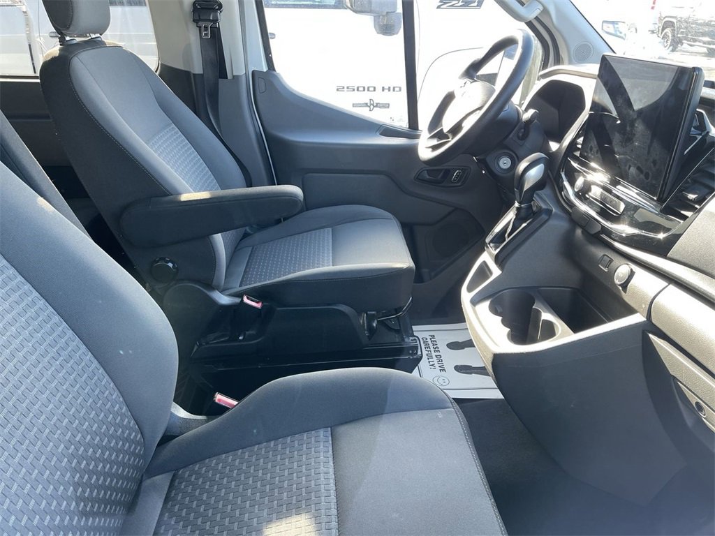 Used 2023 Ford Transit 350 XLT image 10