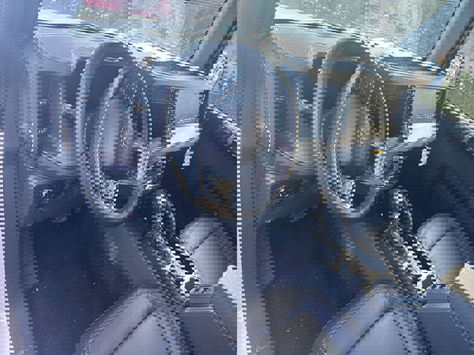 New 2025 Ford Bronco Badlands image 11