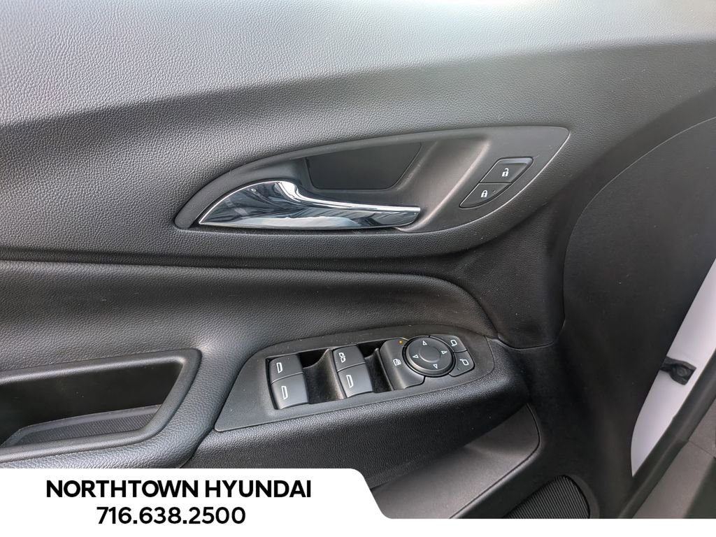 Used 2022 Chevrolet Equinox LT image 30
