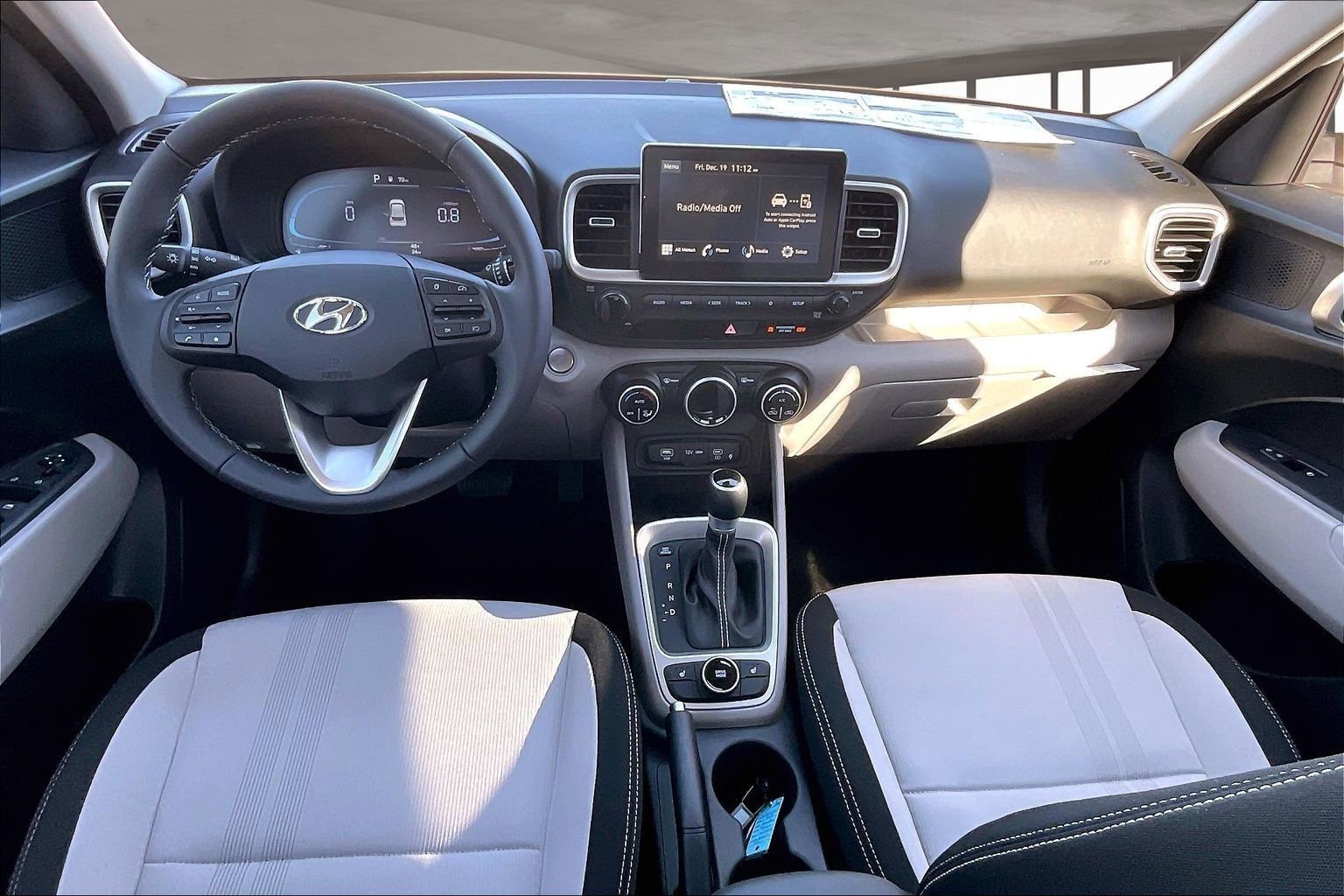 New 2026 Hyundai Venue SEL FWD image 5