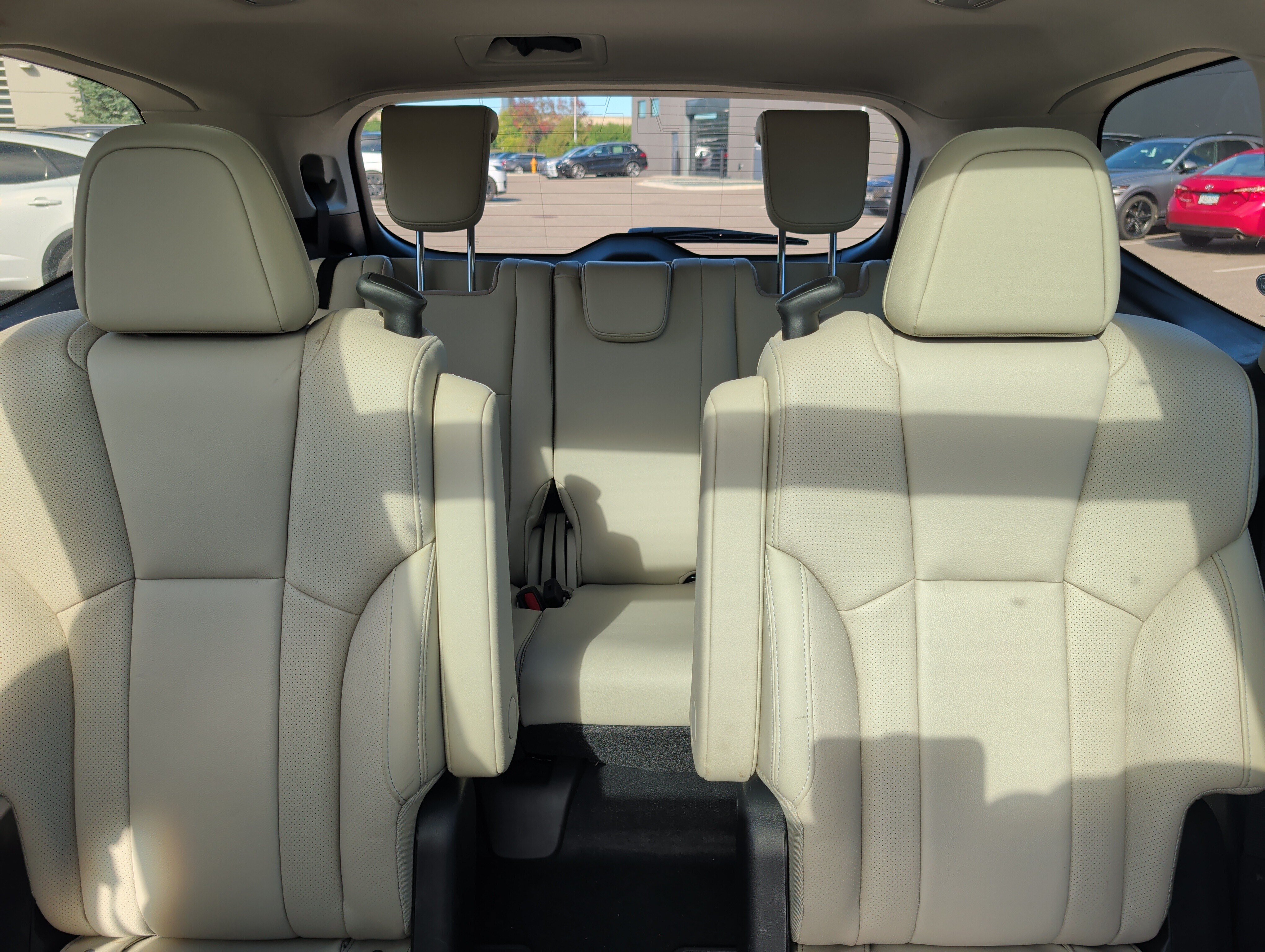 Used 2024 Subaru Ascent Limited w/ Technology Package AWD/4WD image 13