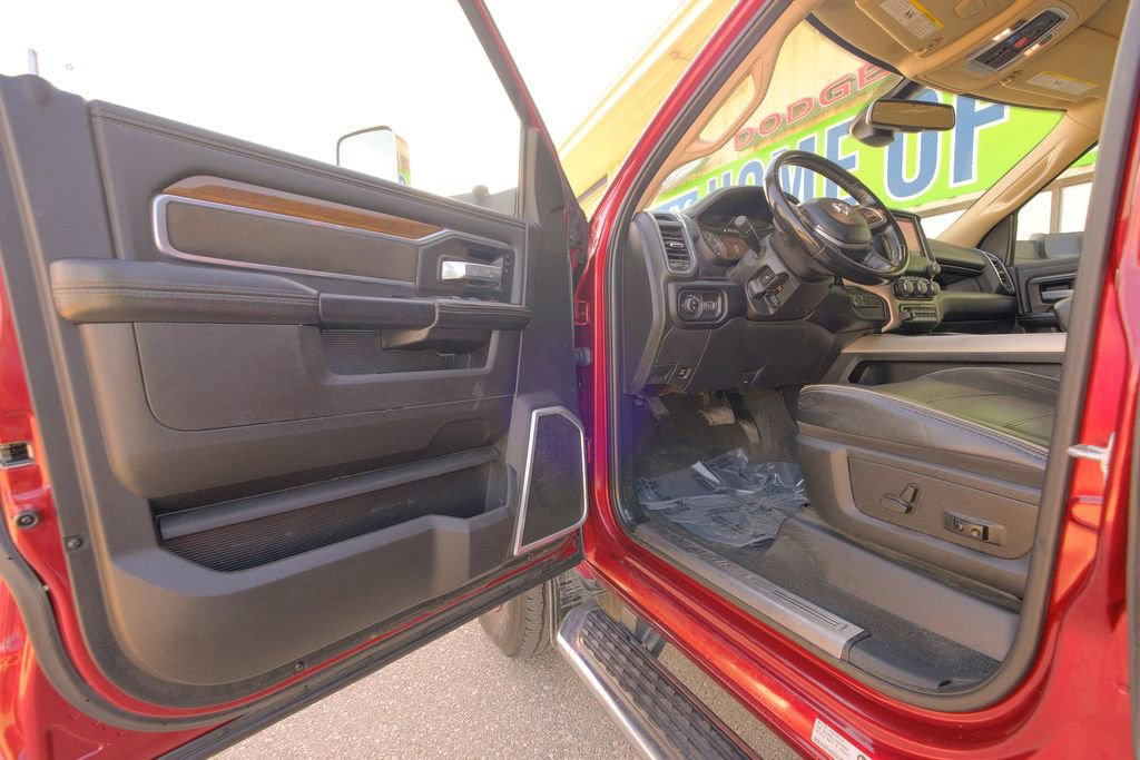 Used 2022 RAM 3500 Laramie image 21