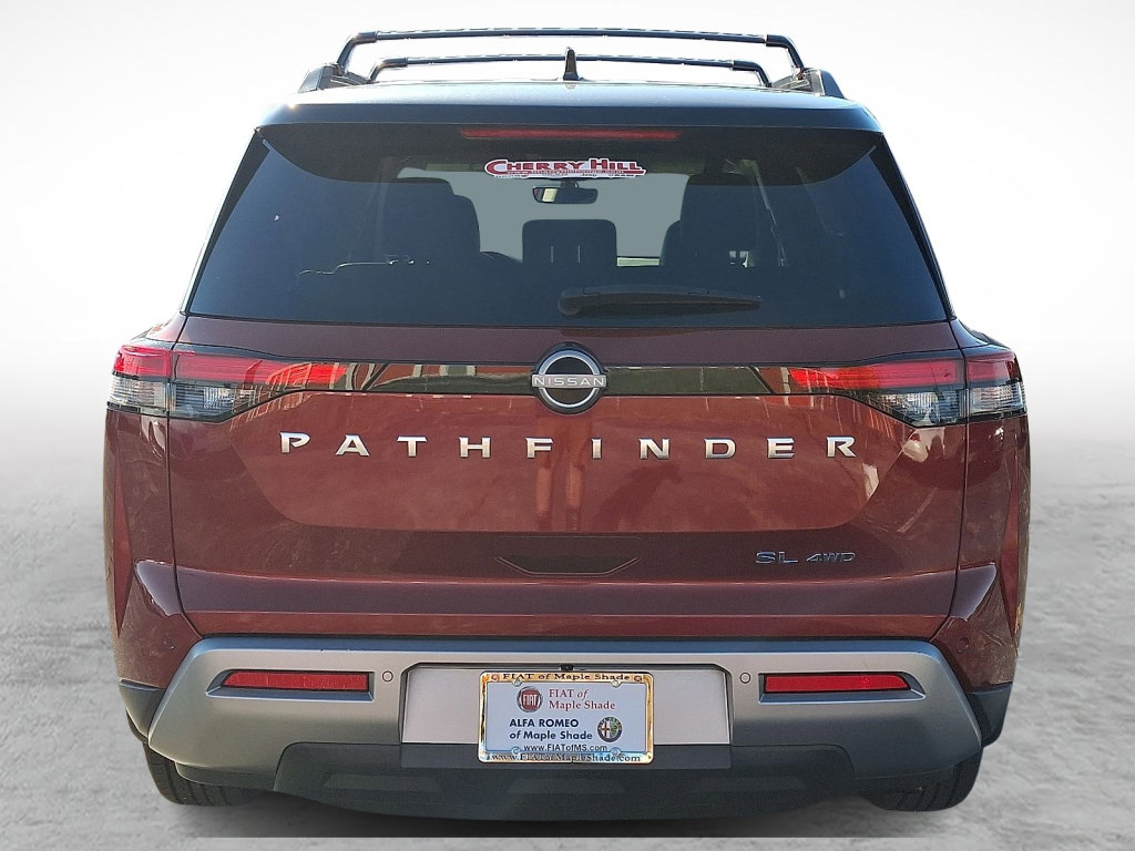 Used 2023 Nissan Pathfinder SL image 4