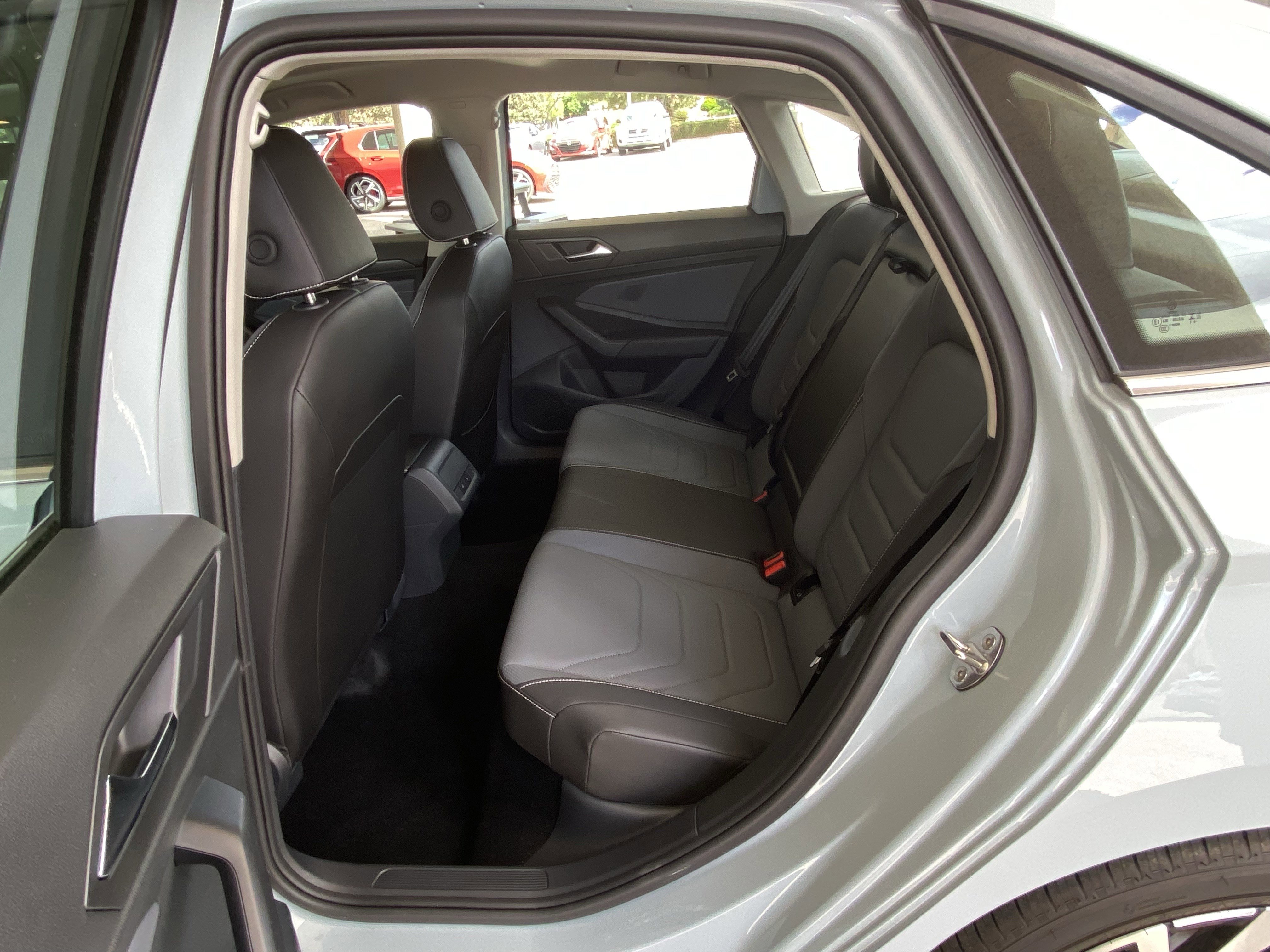 Certified 2025 Volkswagen Jetta SEL image 15