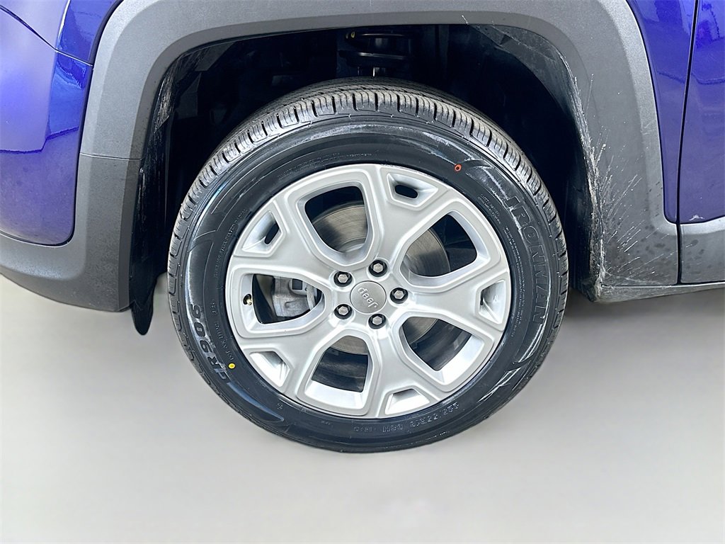 Used 2019 Jeep Renegade Limited w/ LED Lighting Group image 8