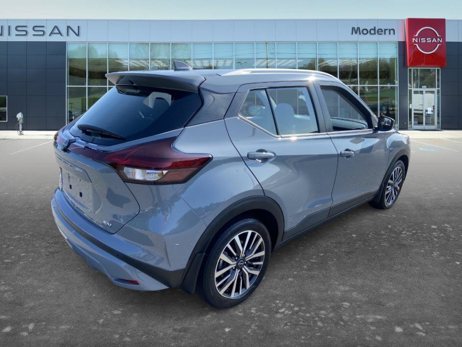 Certified 2022 Nissan Kicks SV FWD image 5