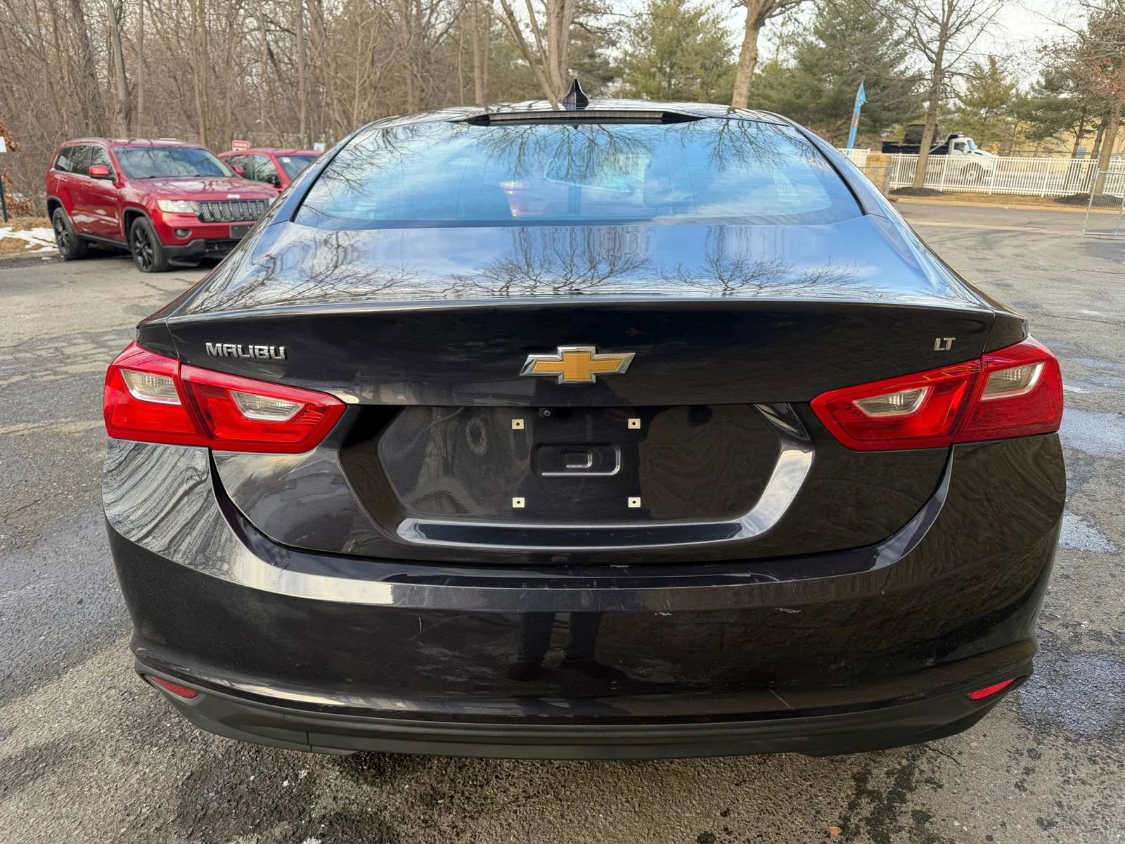 Used 2023 Chevrolet Malibu LT image 3