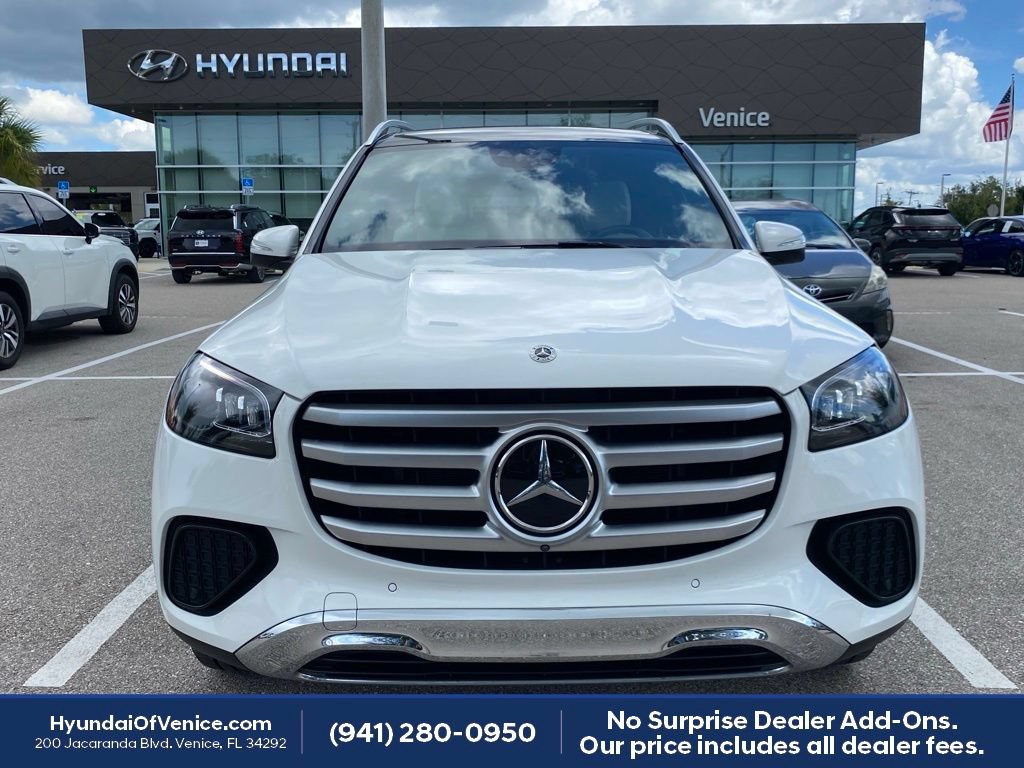 Used 2025 Mercedes-Benz GLS 450 4MATIC image 33