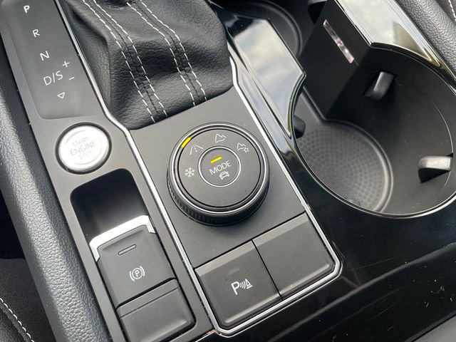 Used 2023 Volkswagen Atlas SEL image 62