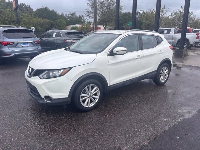 Used 2018 Nissan Rogue Sport SV w/ SV Technology Package FWD image 3