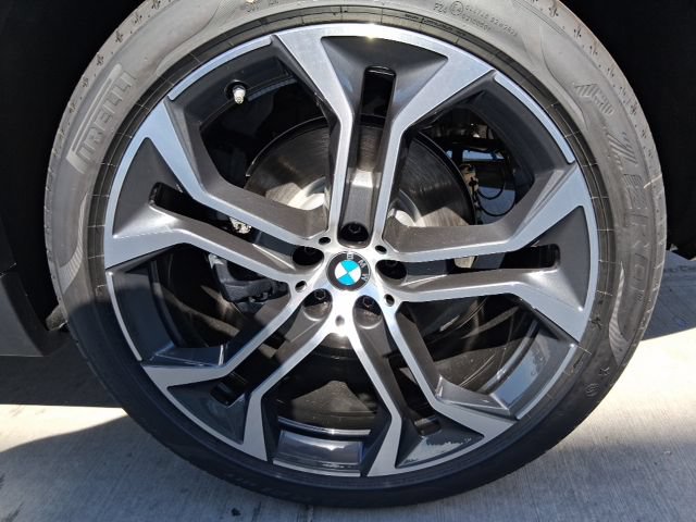 New 2026 BMW X5 sDrive40i w/ Premium Package RWD image 10