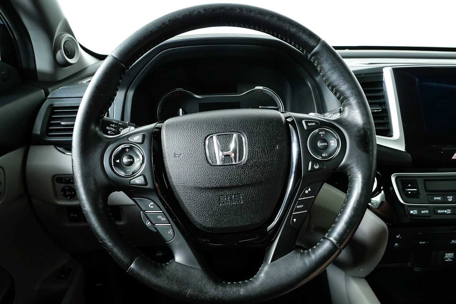 Used 2016 Honda Pilot Elite image 9