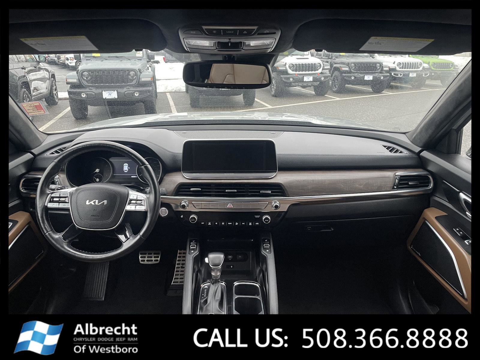 Used 2022 Kia Telluride SX w/ SX Prestige Package image 24