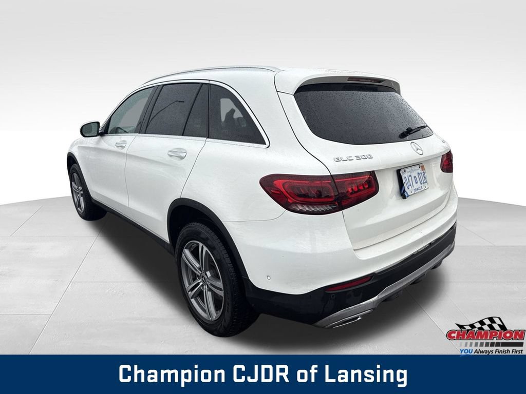 Used 2022 Mercedes-Benz GLC 300 4MATIC image 3