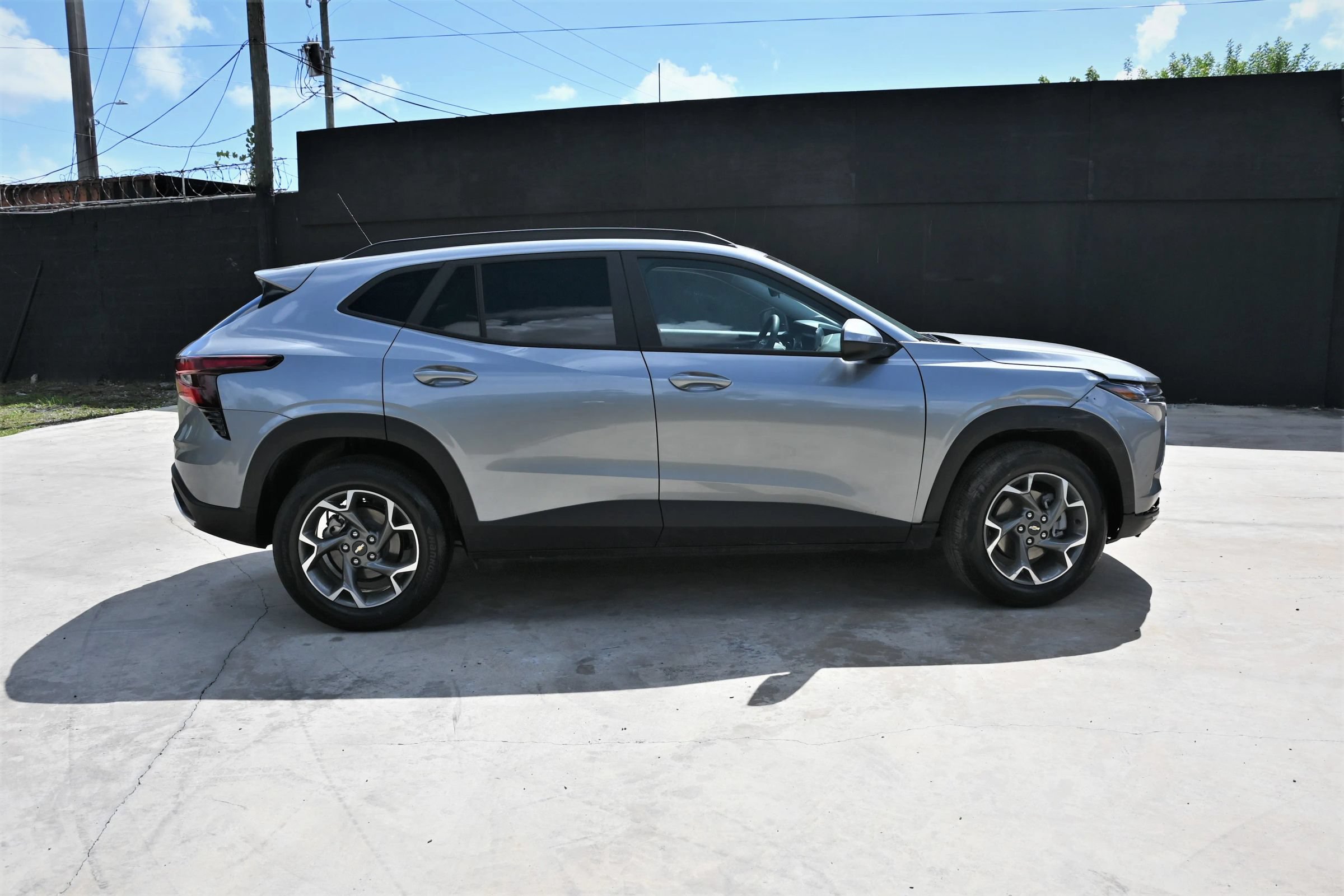 Used 2026 Chevrolet Trax LT FWD image 7