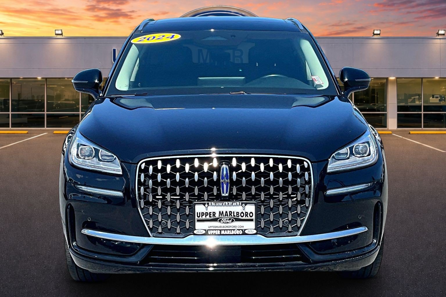 Used 2024 Lincoln Corsair Grand Touring w/ Equipment Group 301A AWD/4WD image 3