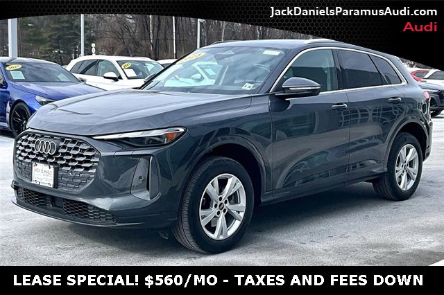 Used 2025 Audi Q5 Premium w/ Convenience Package