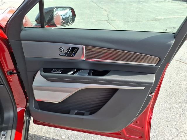 New 2026 Cadillac Vistiq Sport image 25