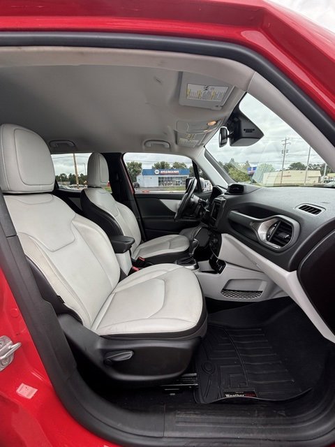Used 2018 Jeep Renegade Limited image 13