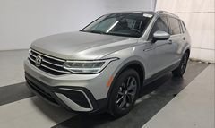 Used 2024 Volkswagen Tiguan SE FWD image 14