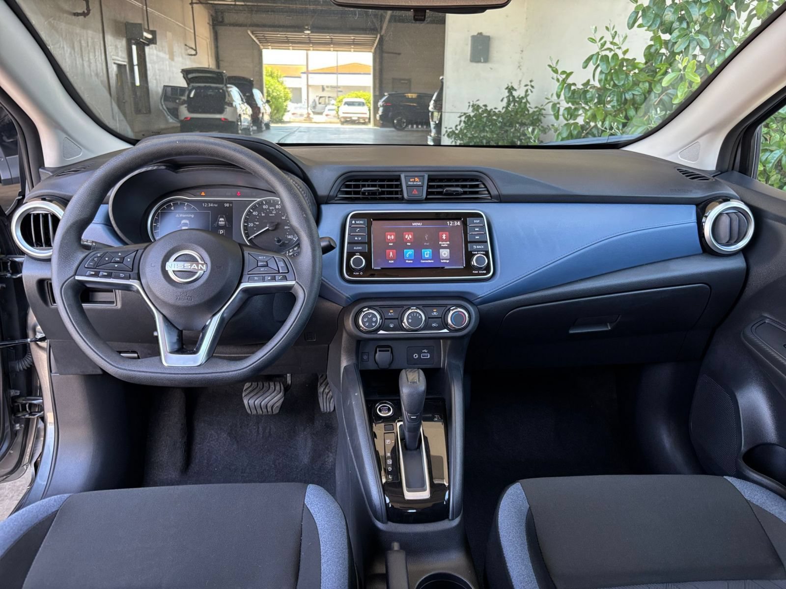 Used 2025 Nissan Versa SV FWD image 32