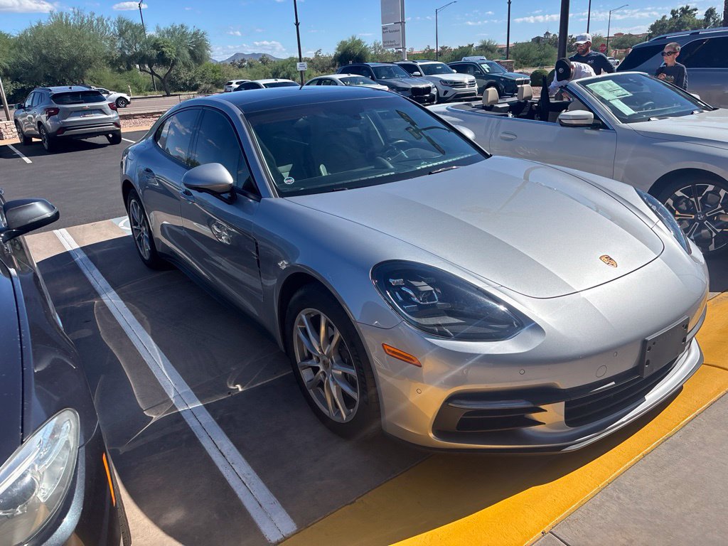 Used 2018 Porsche Panamera 4 AWD/4WD image 3