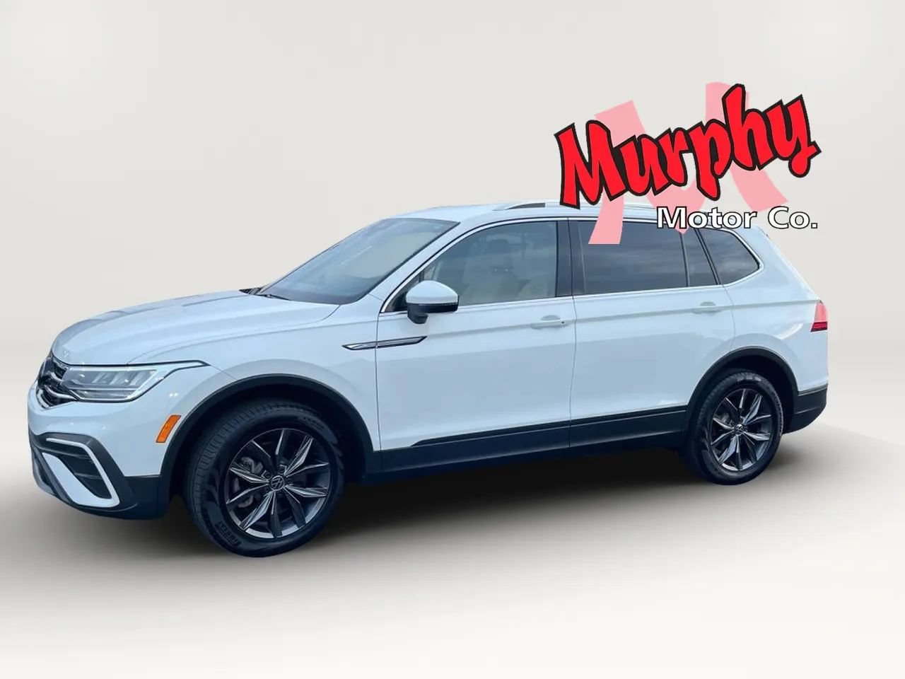 Used 2024 Volkswagen Tiguan SE AWD/4WD image 3