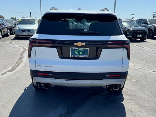 Certified 2026 Chevrolet Traverse LT w/ Driver Confidence Package FWD image 4