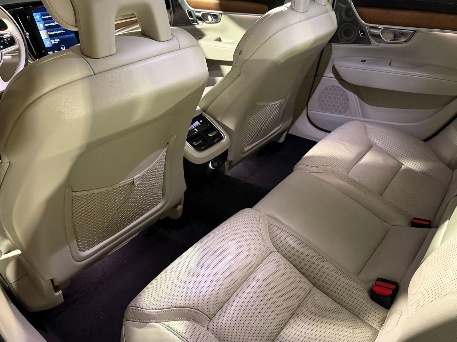 Used 2017 Volvo S90 T6 Inscription w/ Vision Package image 24