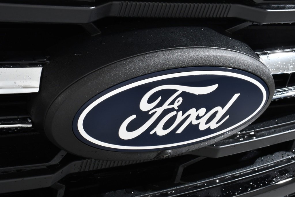 New 2026 Ford F150 XLT w/ Equipment Group 302A MID image 20