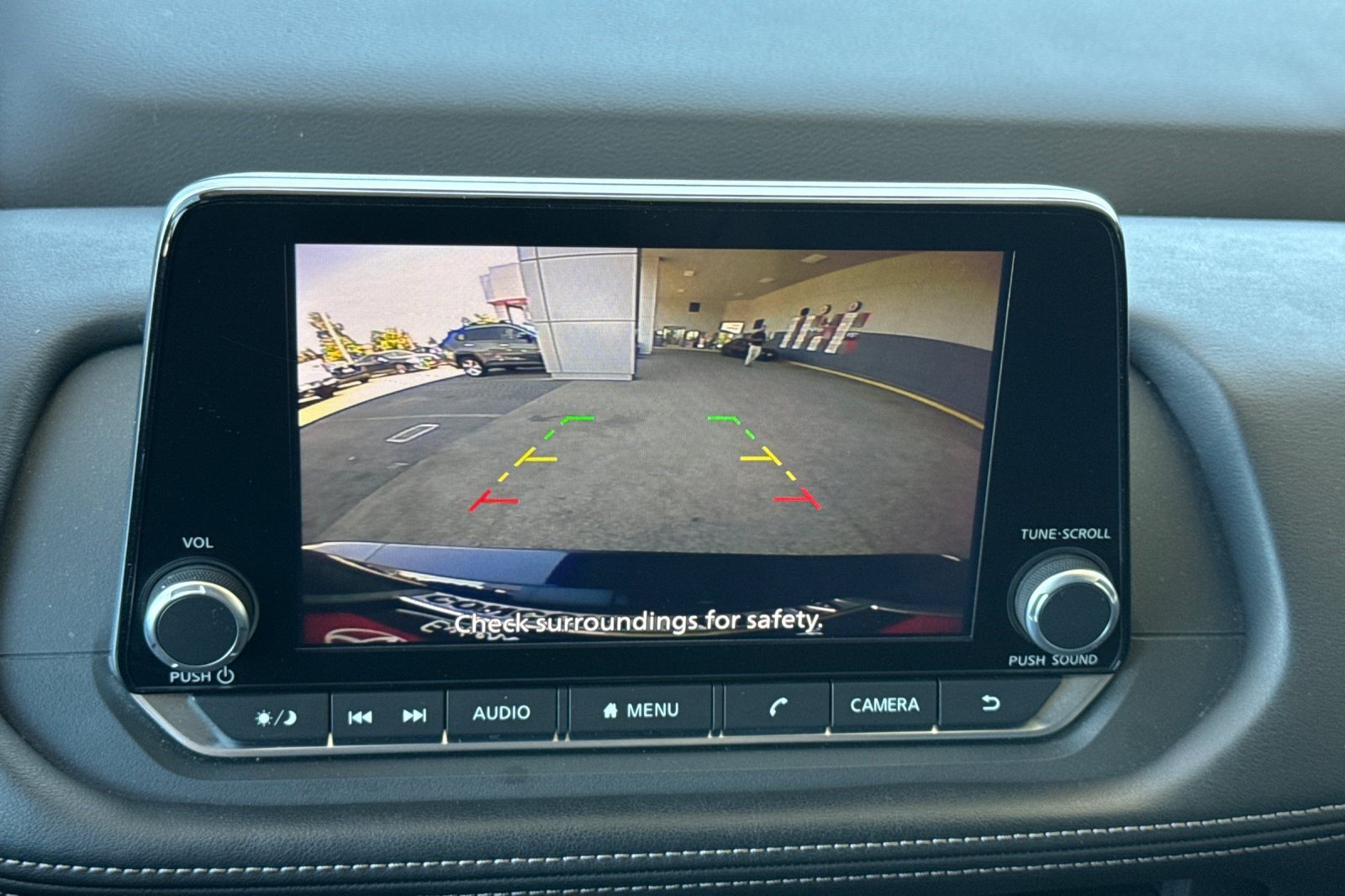 Used 2025 Nissan Rogue SV AWD/4WD image 20