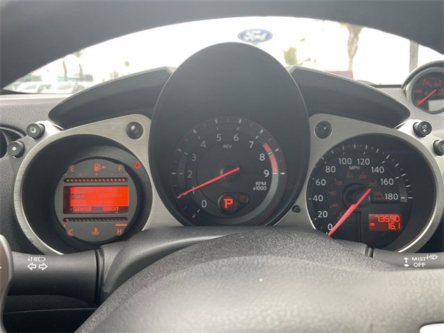 Used 2016 Nissan 370Z w/ Sport Package image 11