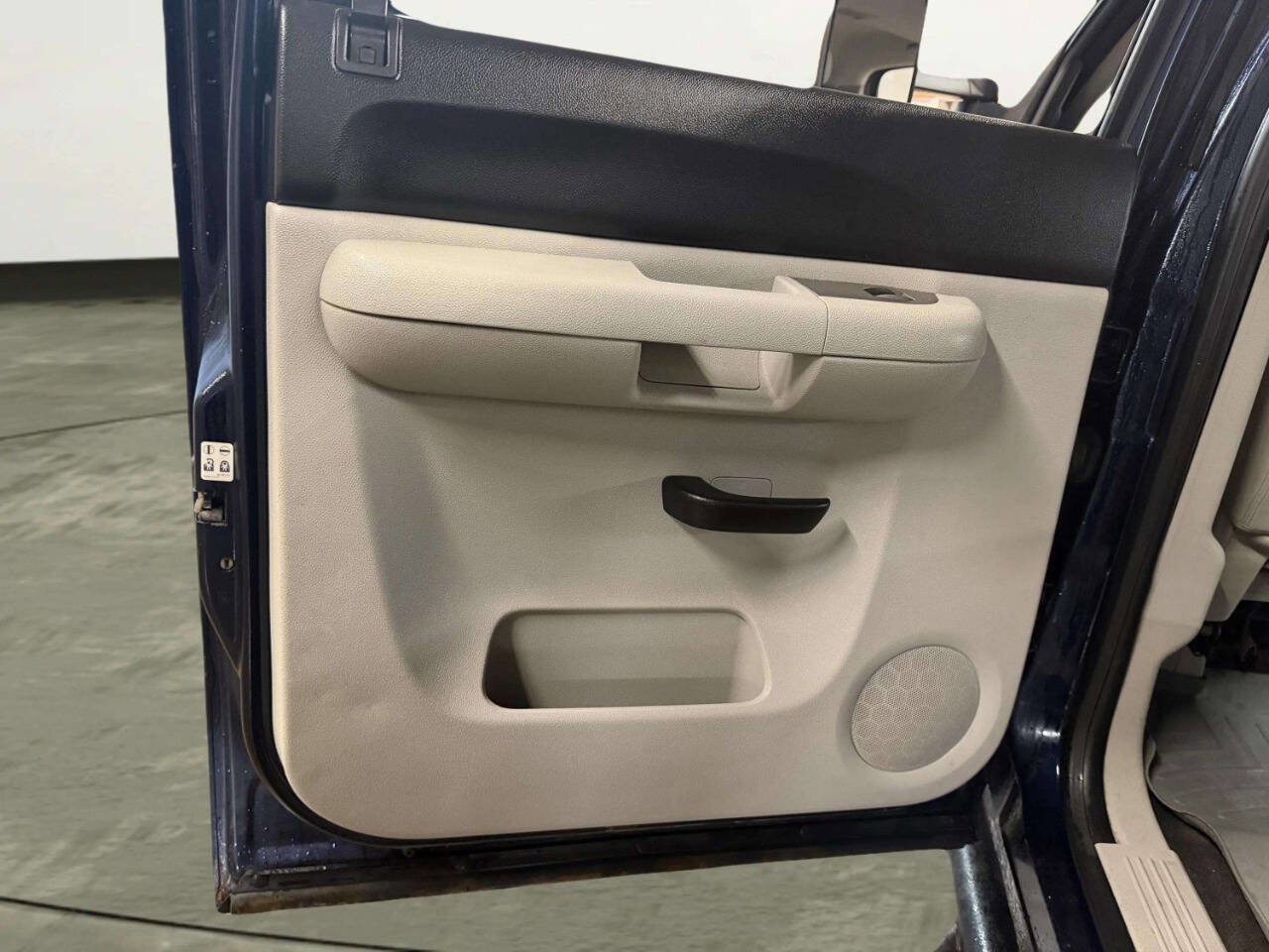 Used 2010 Chevrolet Silverado 1500 LT w/ Power Pack Plus image 16