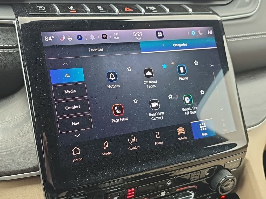 Used 2024 Jeep Grand Cherokee Limited AWD/4WD image 41