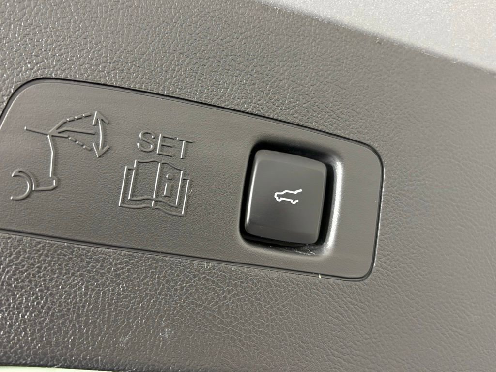 Used 2024 Lincoln Corsair Reserve w/ Equipment Group 201A image 39