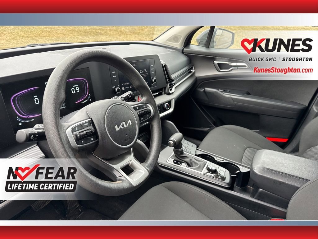 Used 2025 Kia Sportage LX image 21