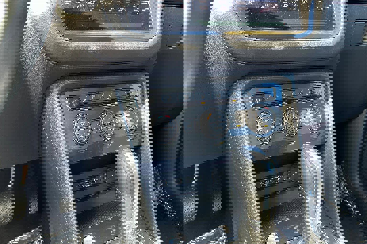 Used 2019 Volkswagen Tiguan SE w/ Panoramic Sunroof Package image 31