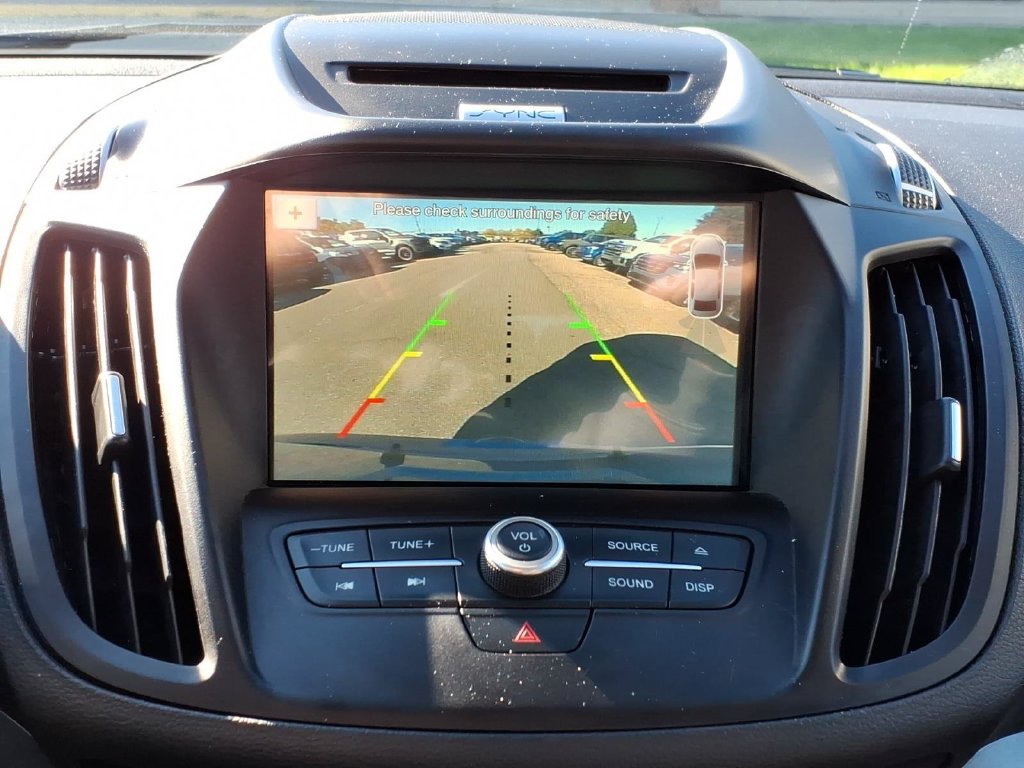 Used 2017 Ford Escape SE w/ Equipment Group 201A FWD image 19