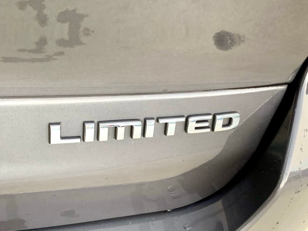 Used 2022 Jeep Grand Cherokee L Limited RWD image 42