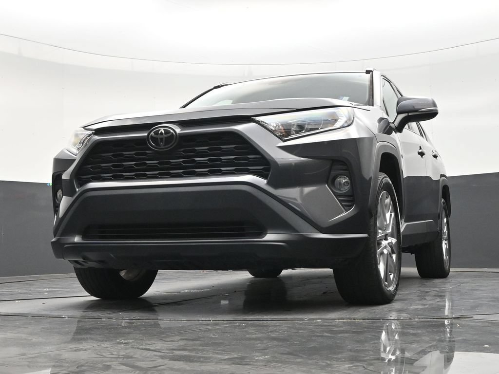 Used 2021 Toyota RAV4 XLE Premium FWD image 27