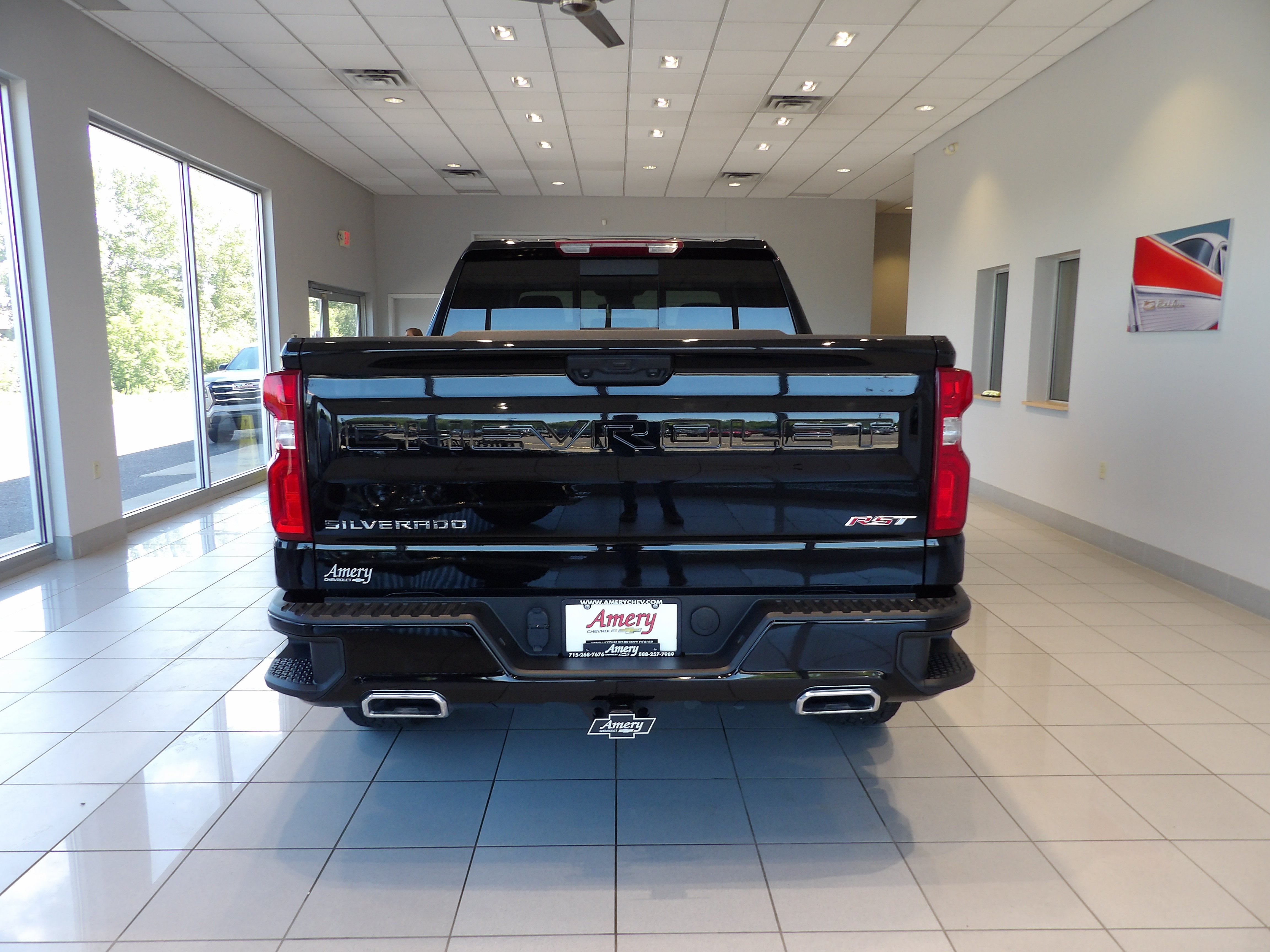Used 2023 Chevrolet Silverado 1500 RST w/ Convenience Package II AWD/4WD image 5