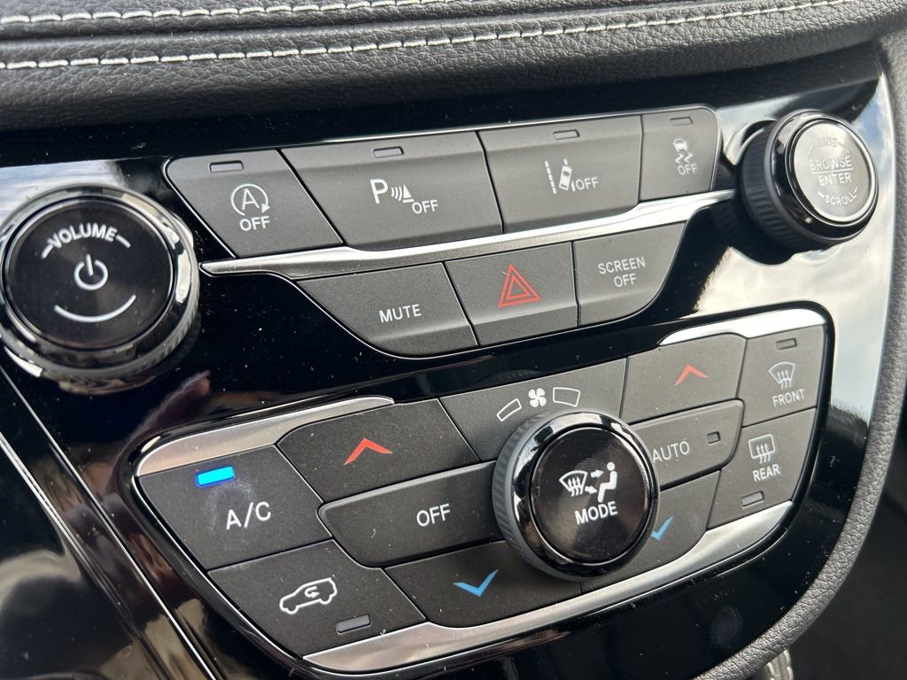 New 2026 Chrysler Pacifica Limited w/ S Appearance Package image 35