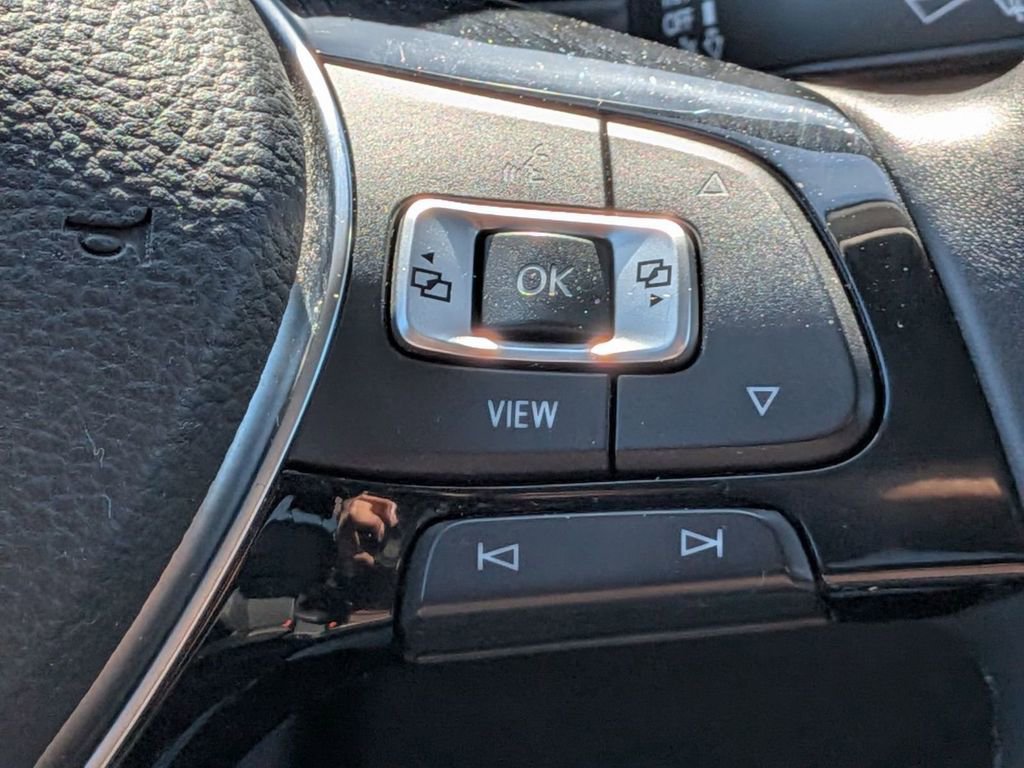 Used 2019 Volkswagen Tiguan SE w/ Panoramic Sunroof Package image 20