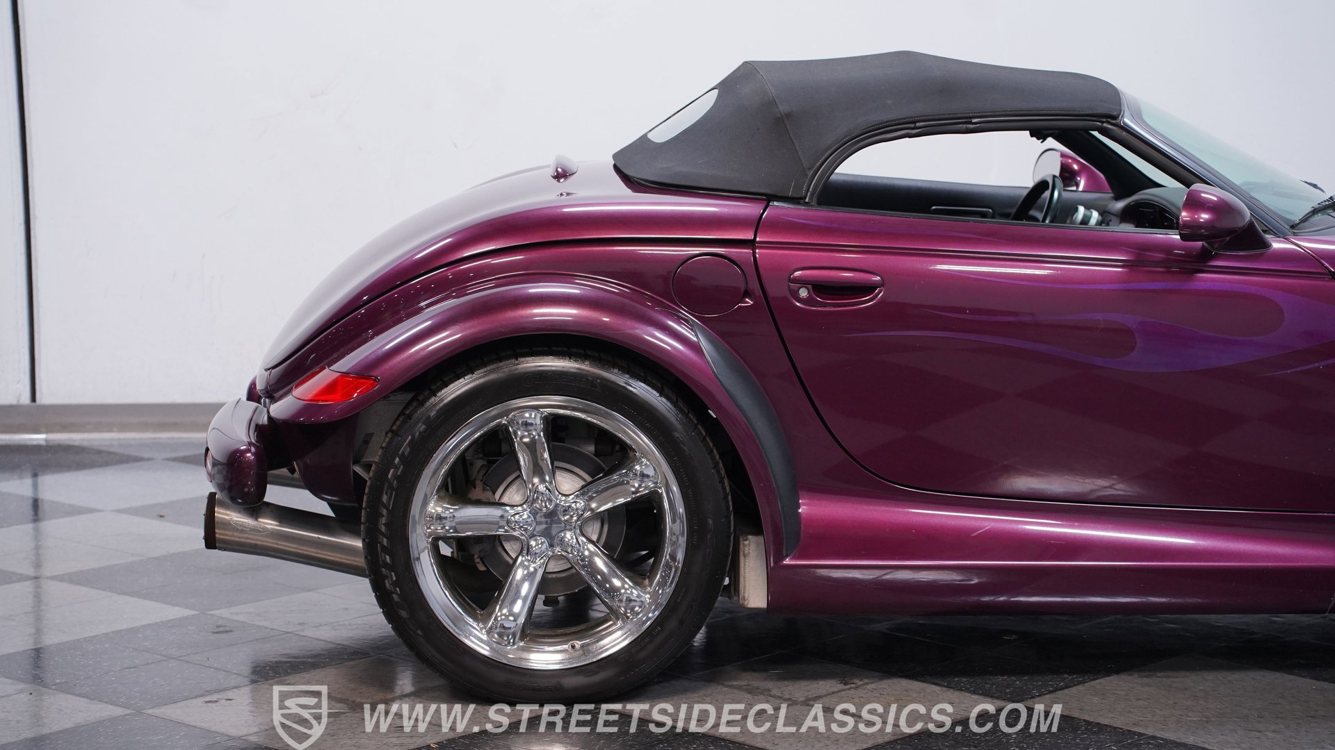 Used 1999 Plymouth Prowler RWD image 24