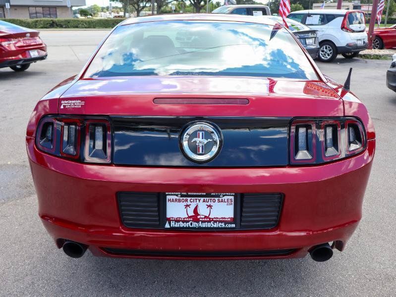 Used 2014 Ford Mustang Coupe RWD image 4
