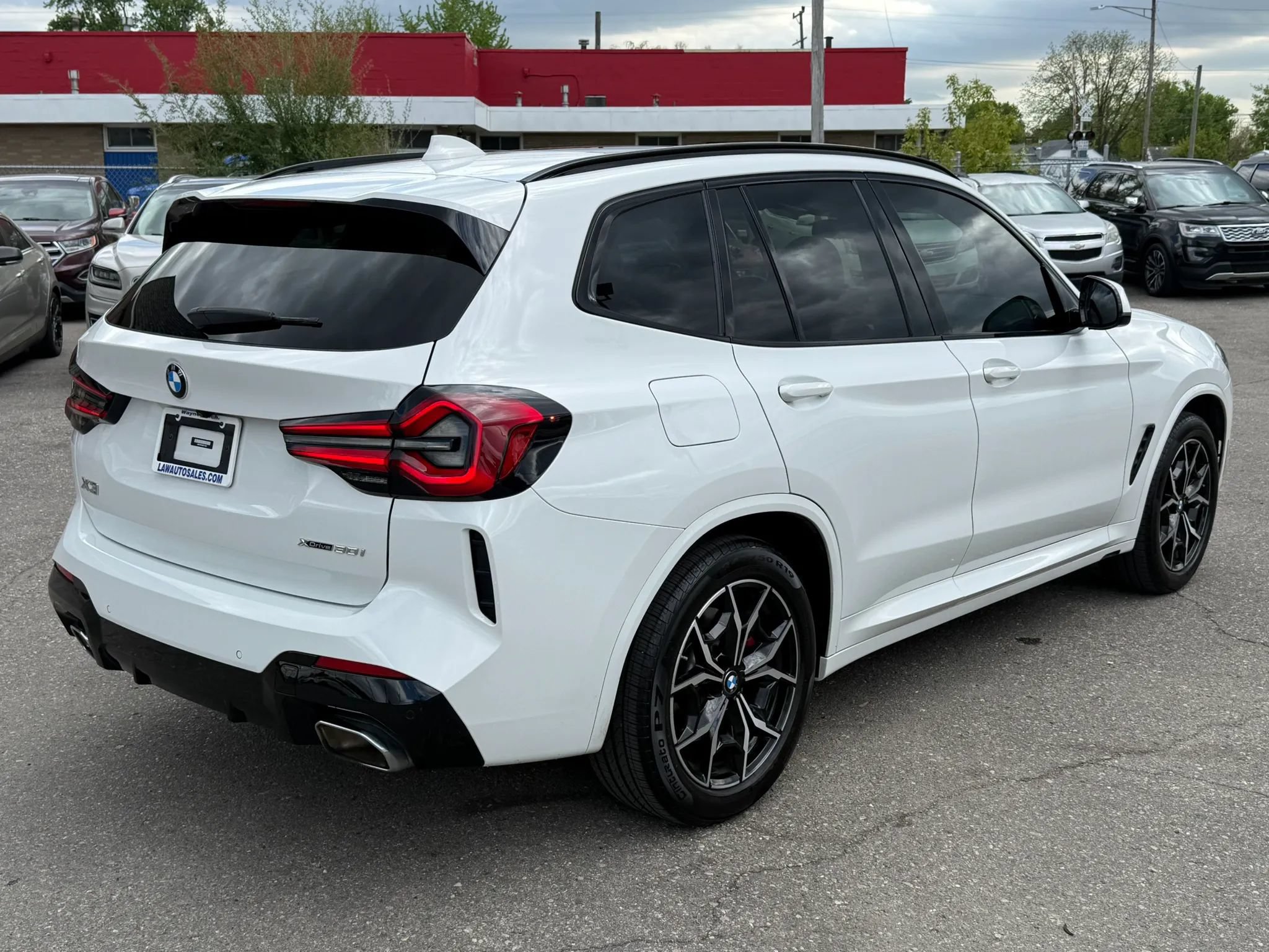 Used 2022 BMW X3 xDrive30i w/ M Sport Package 2 AWD/4WD image 5