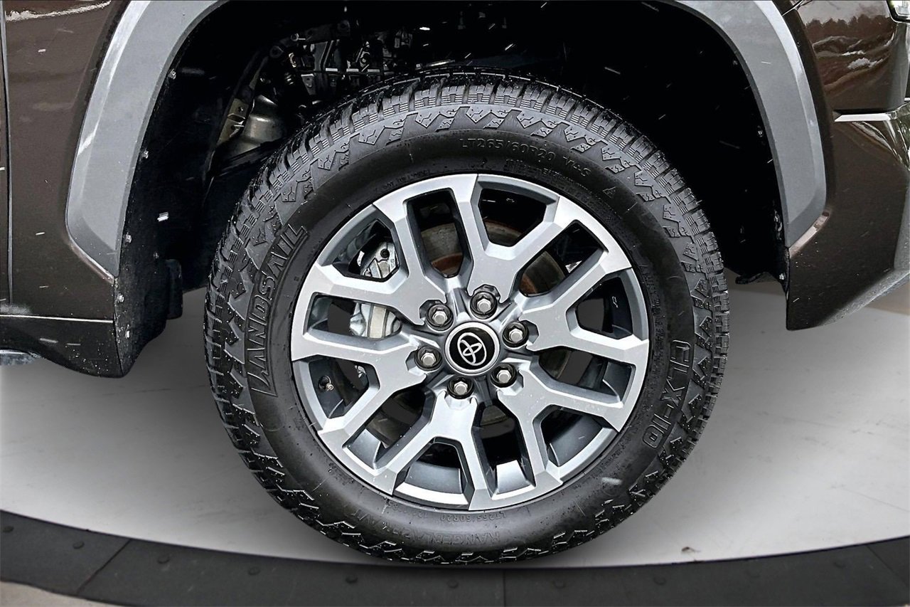 Used 2022 Toyota Tundra 1794 Edition image 34